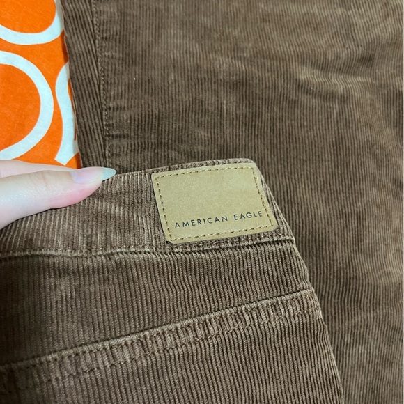AMERICAN EAGLE Super Hi-Rise Flare Jeans🧸 - Picture 6 of 9